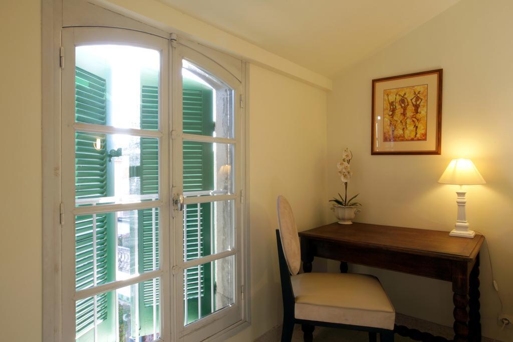 Maison de maître à BRAM # Jacuzzi Extérieur photo