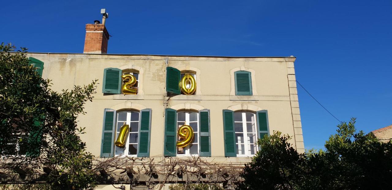 Maison de maître à BRAM # Jacuzzi Extérieur photo