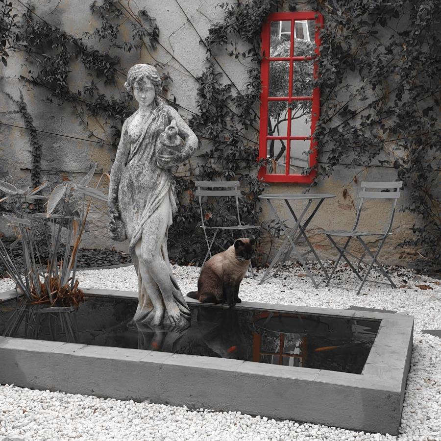 Maison de maître à BRAM # Jacuzzi Extérieur photo